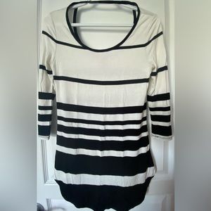 Black and white striped shirt, 3/4 sleeve